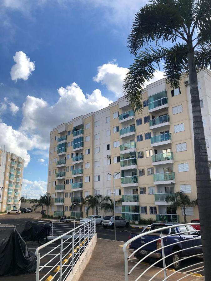 Ferienwohnung Apartamento Proximo Ao Parque E Aeroporto - Com Academia E Piscina Uberlândia Exterior foto